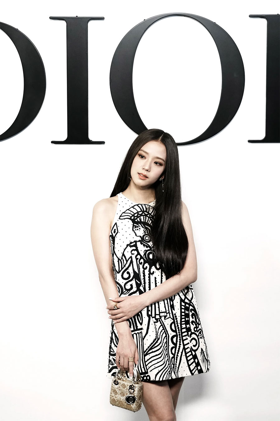 BLACKPINK Jisoo is the new Dior global ambassador for both Fashion and  Beauty : r/kpop