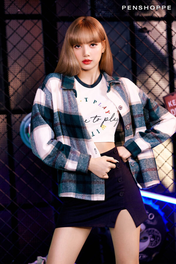 Lisa X Penshoppe “into The Beat” Blackpink CafÉ