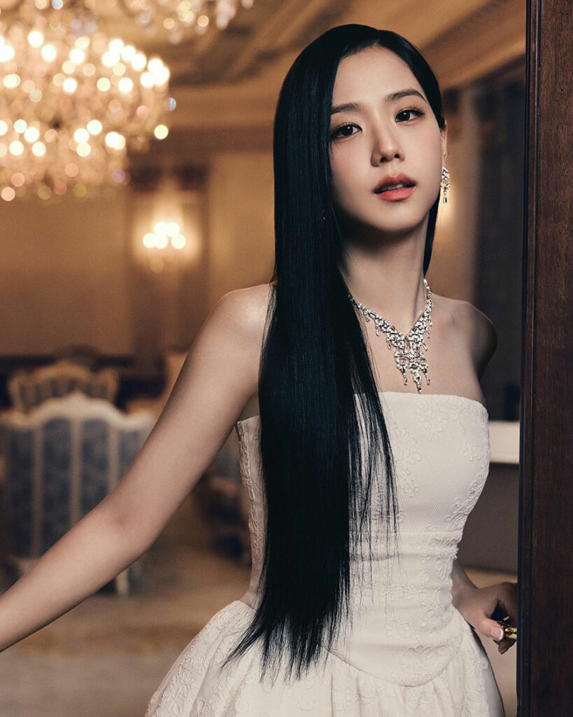 JISOO at the Cartier “Le Voyage Recommencé” Exhibition in Seoul ...