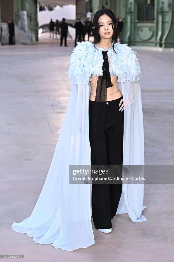 JENNIE at the Chanel Haute Couture “Spring/Summer 2025” Show in Paris ...