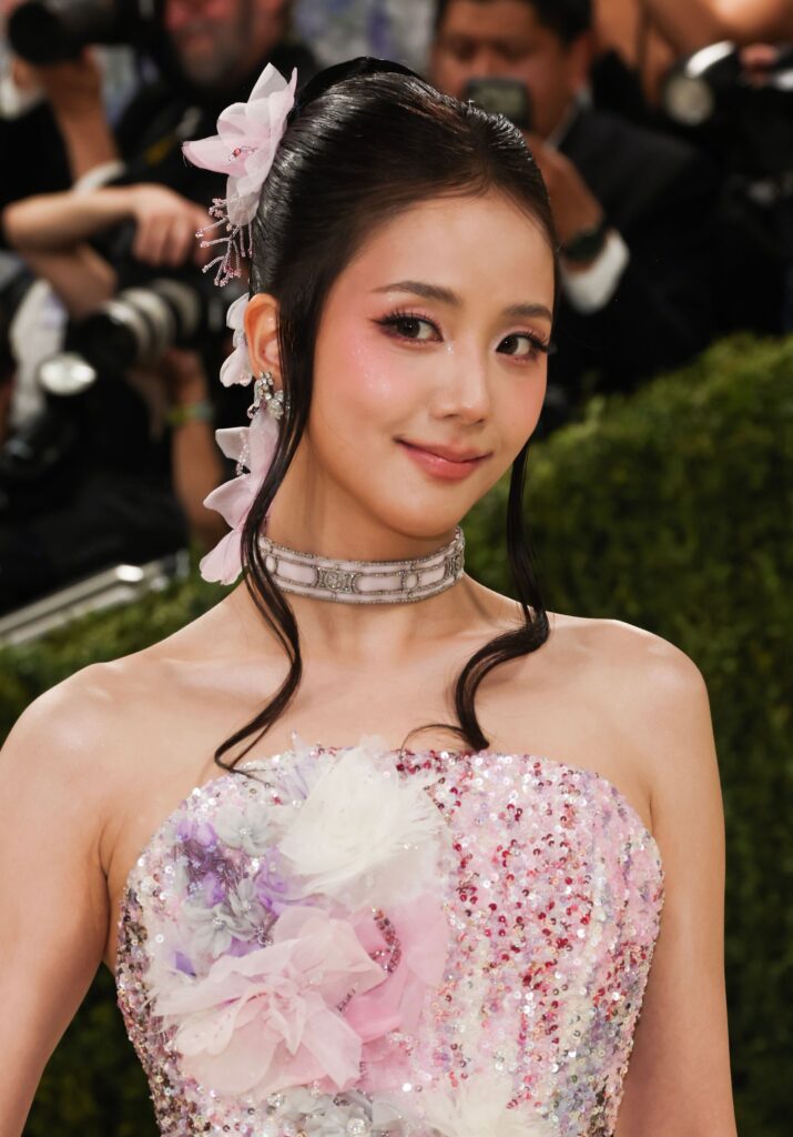 JISOO at the 2026 MET Gala – BLACKPINK CAFÉ